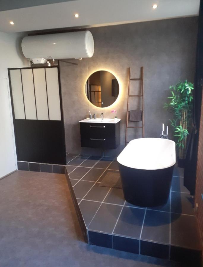 Le Studio Loft Ancy-le-Franc Екстериор снимка